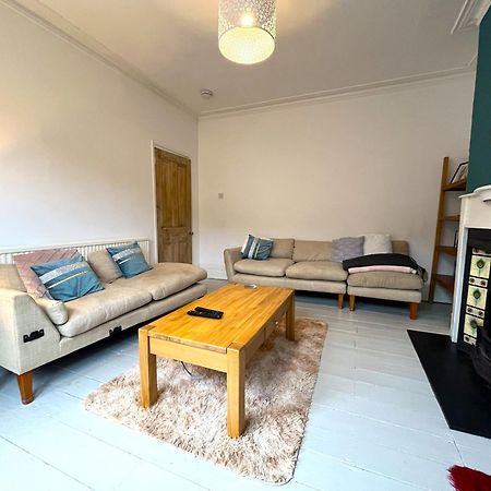 Charming Cottage Retreat With Garden - Sleeps 12 Bristol Luaran gambar