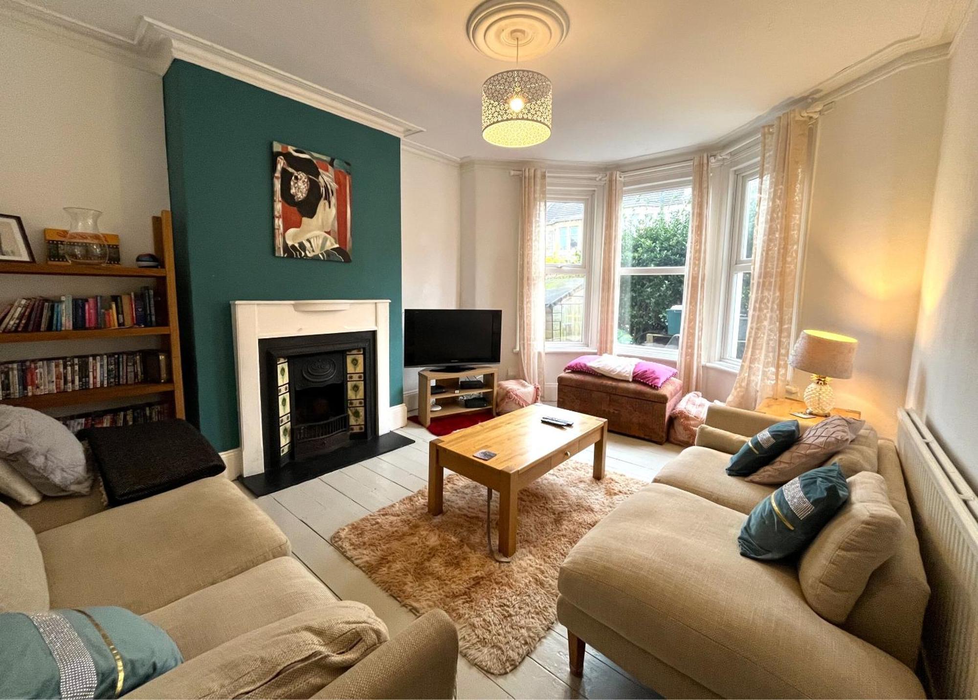 Charming Cottage Retreat With Garden - Sleeps 12 Bristol Luaran gambar