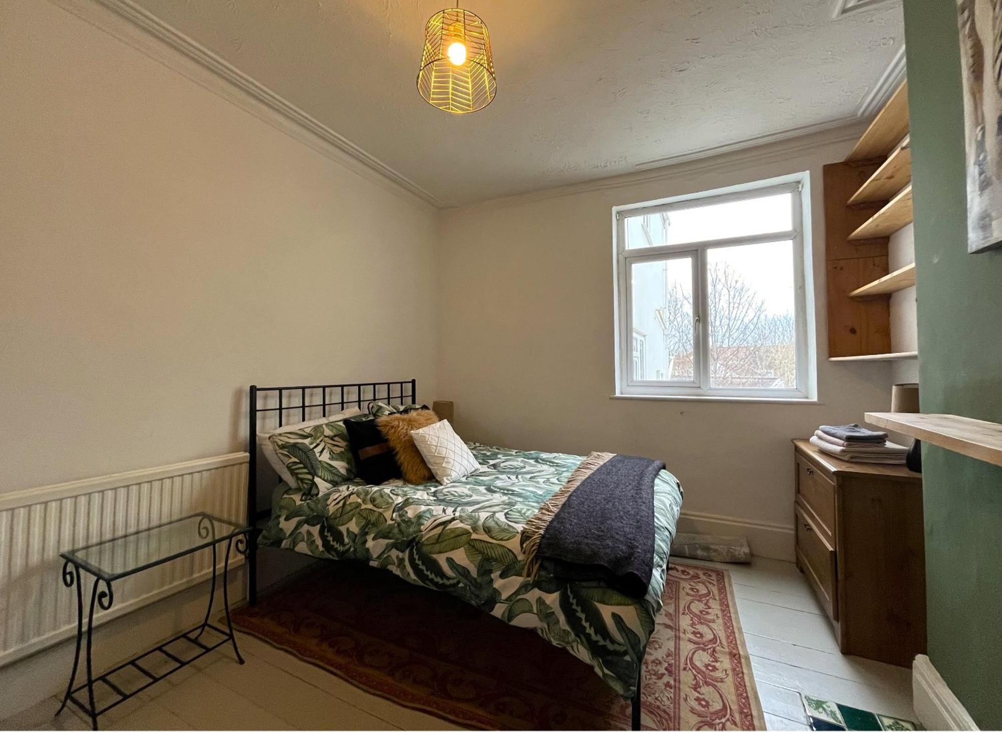 Charming Cottage Retreat With Garden - Sleeps 12 Bristol Luaran gambar