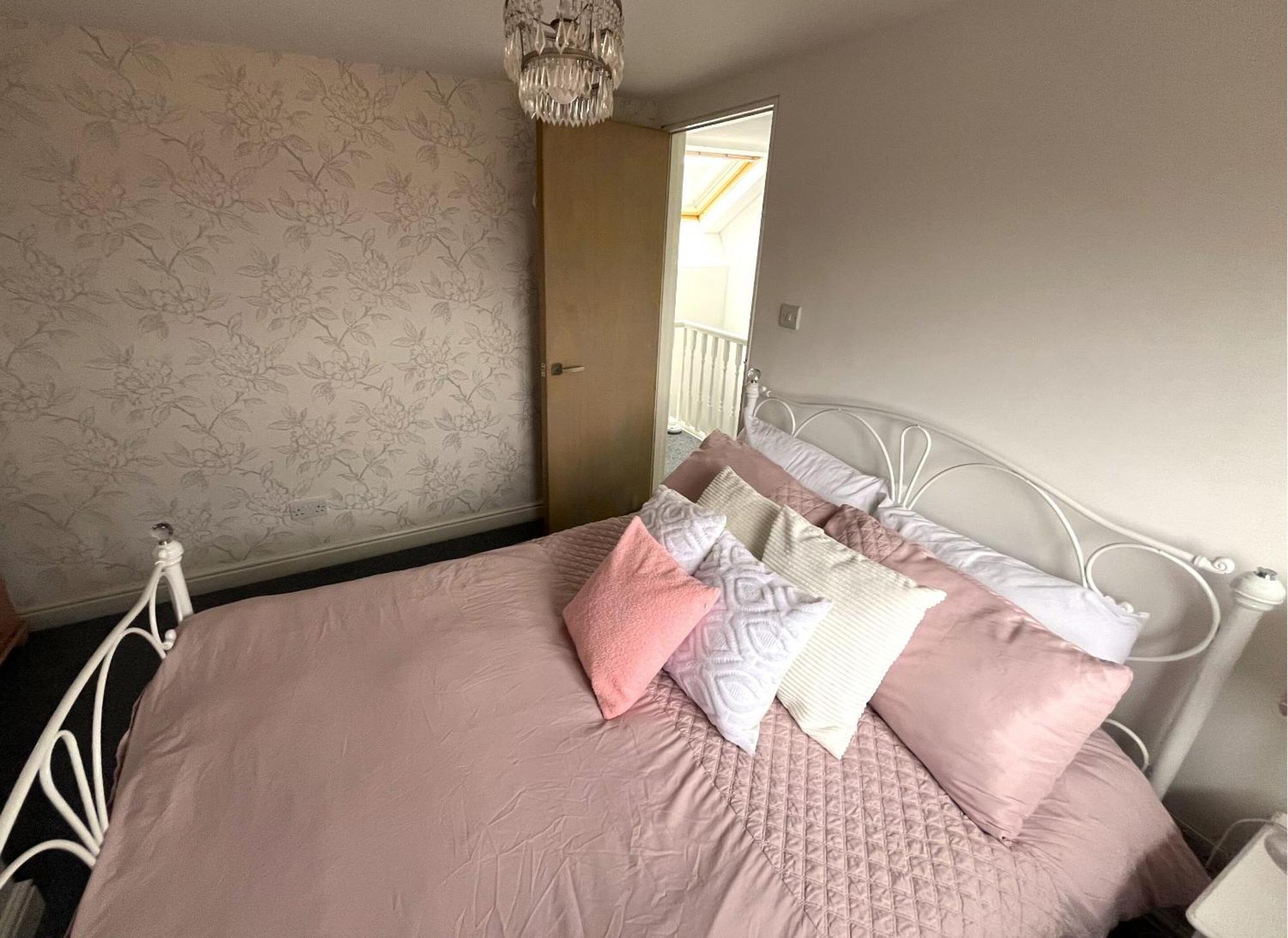 Charming Cottage Retreat With Garden - Sleeps 12 Bristol Luaran gambar